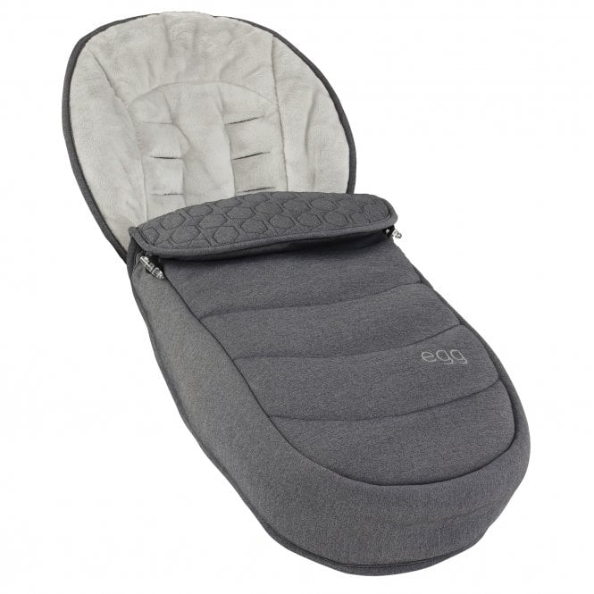 egg2 Standard Luxury Bundle with Shell Car Seat and Isofix base